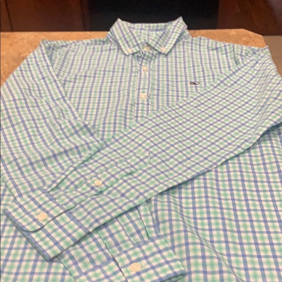 Vineyard vines button down - Picture 2 of 4